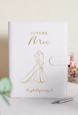 AW Wedding Planner Book