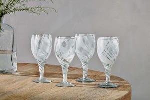 nkuku Lohara Wine Glass Set Of 4 | Glassware | White | ()