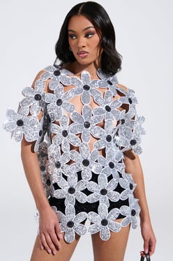 AKIRA Flower Power Oversized T-Shirt | Size Large/XL