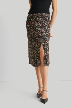 Brunch Skirt in Black Florals - Wildflower Waltz / 3XL