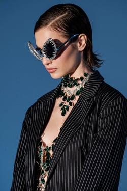 AKIRA Buggin Bling Sunglasses | Black