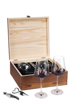 AW Weeding Red Wine Glass with Wooden Box Set