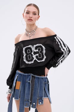 AKIRA Unknown Jersey Top | Black | Size Large