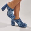 AKIRA Azalea Wang Florea Denim Print Mule Shoes | Size 7