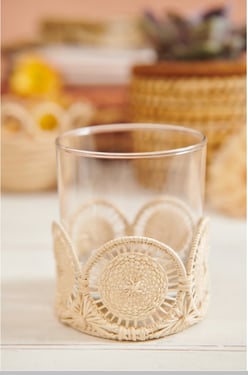 Circles Handwoven Iraca Glass Sleeve - Natural