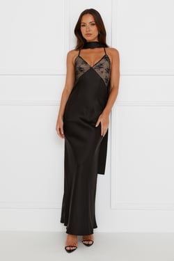 Nadalia Midi Dress Black