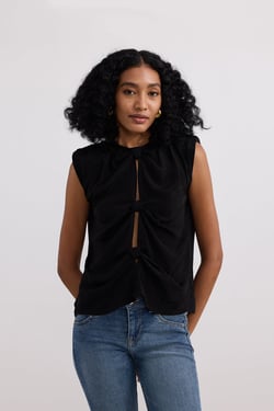 The Knot-so-Basic Top in Black - Black / 3XL