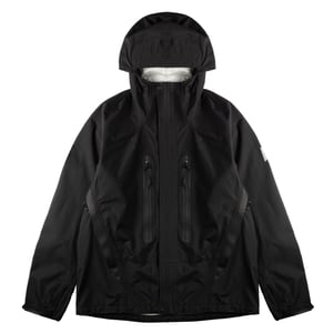And Wander 2.5L Hiker Rain Jacket Black