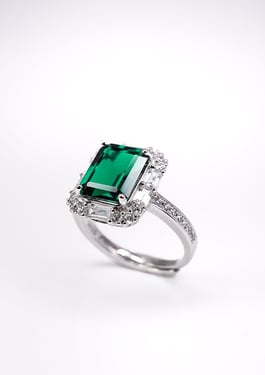 Exquisite Emerald Ring - Emerald Shadow Fairy Ring - One-Size
