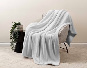 QE Home Velveteen Throw in Silver