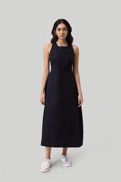 Cross-back Midi Dress in Black - Black / L