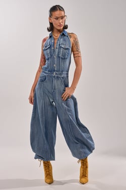 AKIRA Jetsetter Jumpsuit In Medium Blue Denim | Size XL