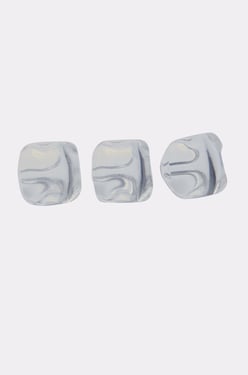 AKIRA Dirty Martini Ring Set