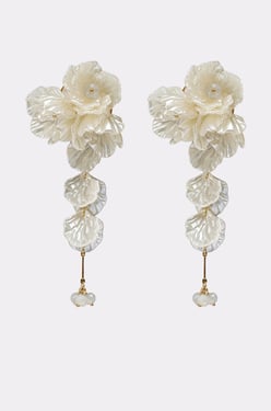 AKIRA For The Party Earrings