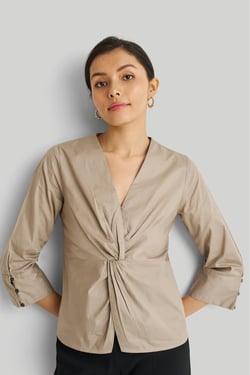 Front Twist Top in Ecru - Poplin Ecru / S