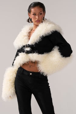 AKIRA Sitting Pretty Fur Trim Denim Jacket | Black | Size XL