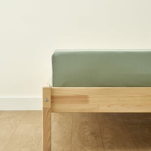 Cotton Sateen Fitted Sheet - Green