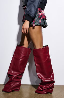 AKIRA Azalea Wang Teuila Wedge Ruched Boot | Burgundy | Size 8.5