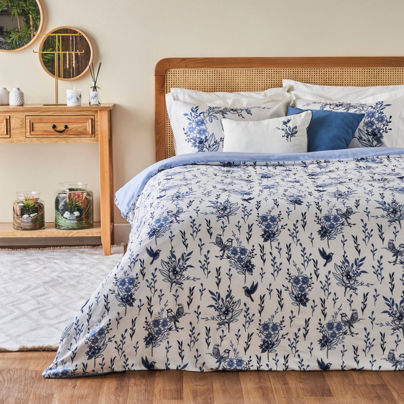 Bleu Blanc Cotton Sateen Duvet Set - King