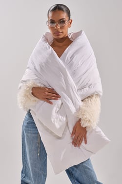 AKIRA Wrapped Up Puffer Scarf | White