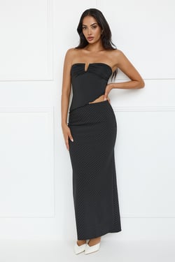 Rich Girl Energy Strapless Top Black