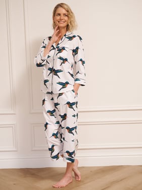 Womens Cotton Cropped Sleeve Capri Pyjamas White Hummingbird - 3XL / 22-24 / White