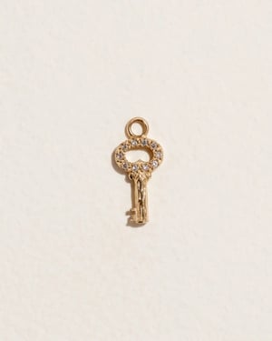 Fini’s Key Charm
