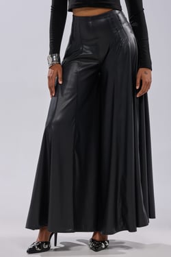 AKIRA Galaxy Faux Leather Trouser Pants | Black | Size 1X