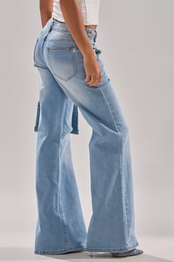 AKIRA Won't Lose Myself Wide-Leg Blue Denim | Light Blue | Size 1X