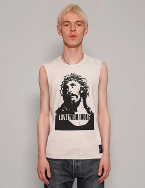 Love Your Idols' Vest in Ecru