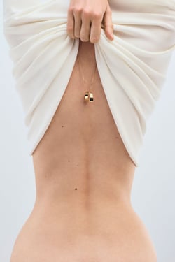 Victoria Beckham Long Fine Chain In Gold - ONE SIZE - Womens