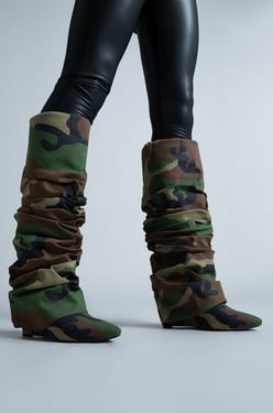AKIRA Azalea Wang Zumma Camo Ruched Wedge Boot | Size 6