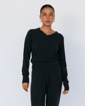 Tove V-Neck Sweater - Large