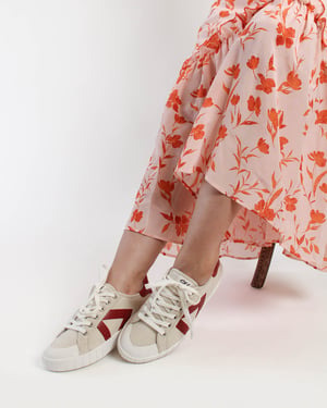 The Helios Beige/Red