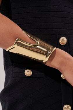 AKIRA Outfit Completer Cuff
