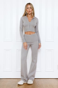 BASE Off Duty Model Straight Knit Pants Grey