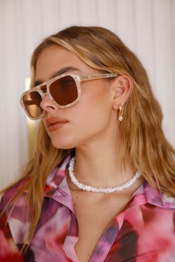 The Lais Sunglasses Pearl Tort Caramel