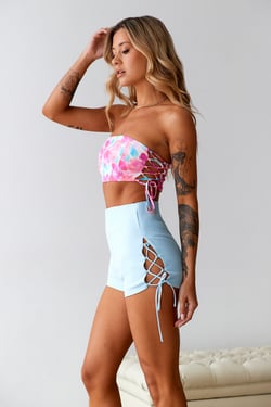 HELLO MOLLY Venice Beach Shorts Sky