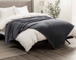 QE Home Cashmere Touch Fleece Blanket in Graphite, Grey, King