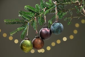 nkuku Oko Baubles Set Of 4 | Christmas Decorations | Mixed Colours | Small 6 x 5.5 cm (Diameter)
