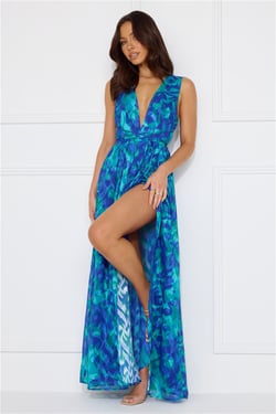 Exquisite Extravaganza Maxi Dress Blue