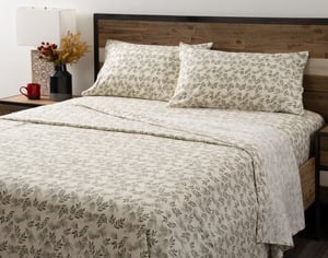 QE Home Organic Cotton Flannel Sheet Set in Wildwood Forest, Seasonal, GOTS Certified, White, Queen