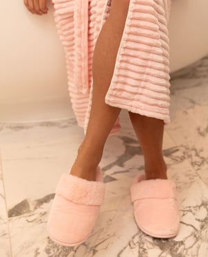 Pink Plush Slipper - L(7/8)
