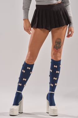 AKIRA Bow Please Charm Socks