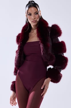 AKIRA Loverboy Faux Fur Moto Jacket | Burgundy | Size Medium