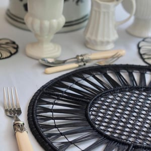 Radiant Handwoven Iraca Placemat - Solid Color / Navy Blue