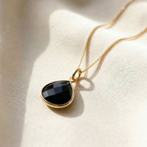 18ct Gold Plated Black Onyx Gemstone Pendant Necklace