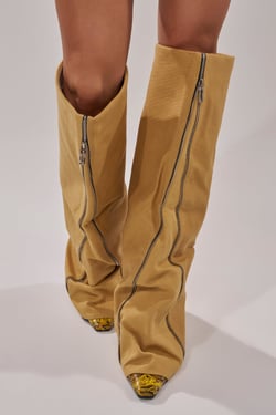 AKIRA Gold Rashawn Khaki And Snake Boot | Size 11