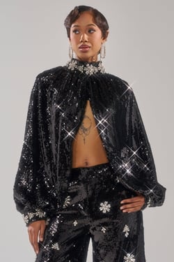 AKIRA Dazzling Holiday Sequin Top | Black | Size Large/XL