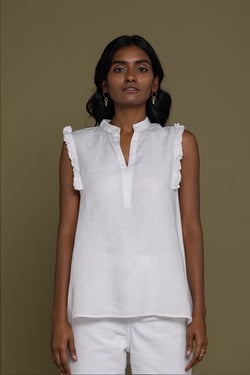 Wind in my Hair Shirt in White - Coconut White / L